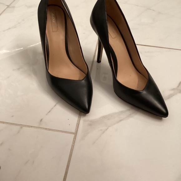Aldo black heels. - Picture 2 of 5